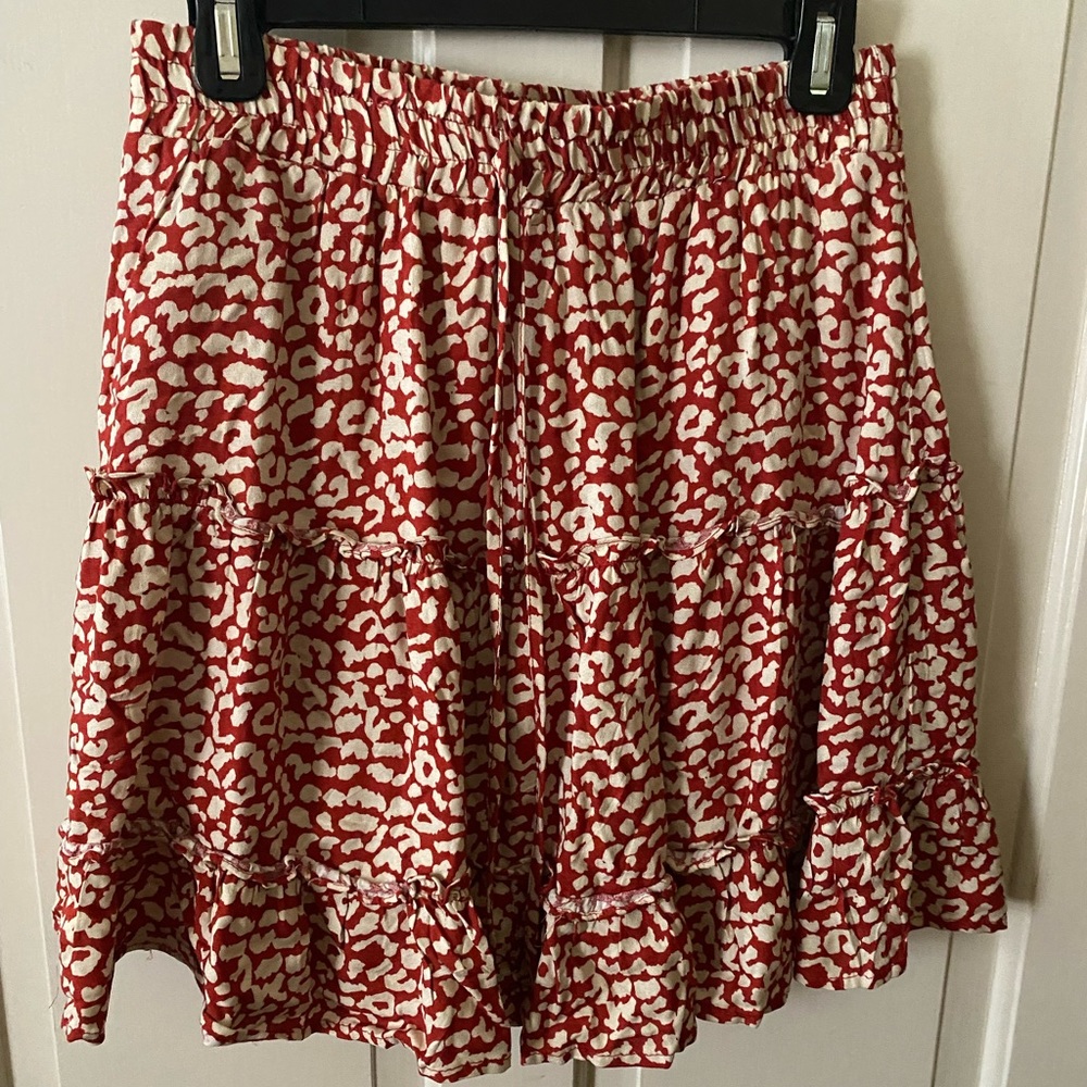 She + Sky Rust and Cream Leopard skirt size large.